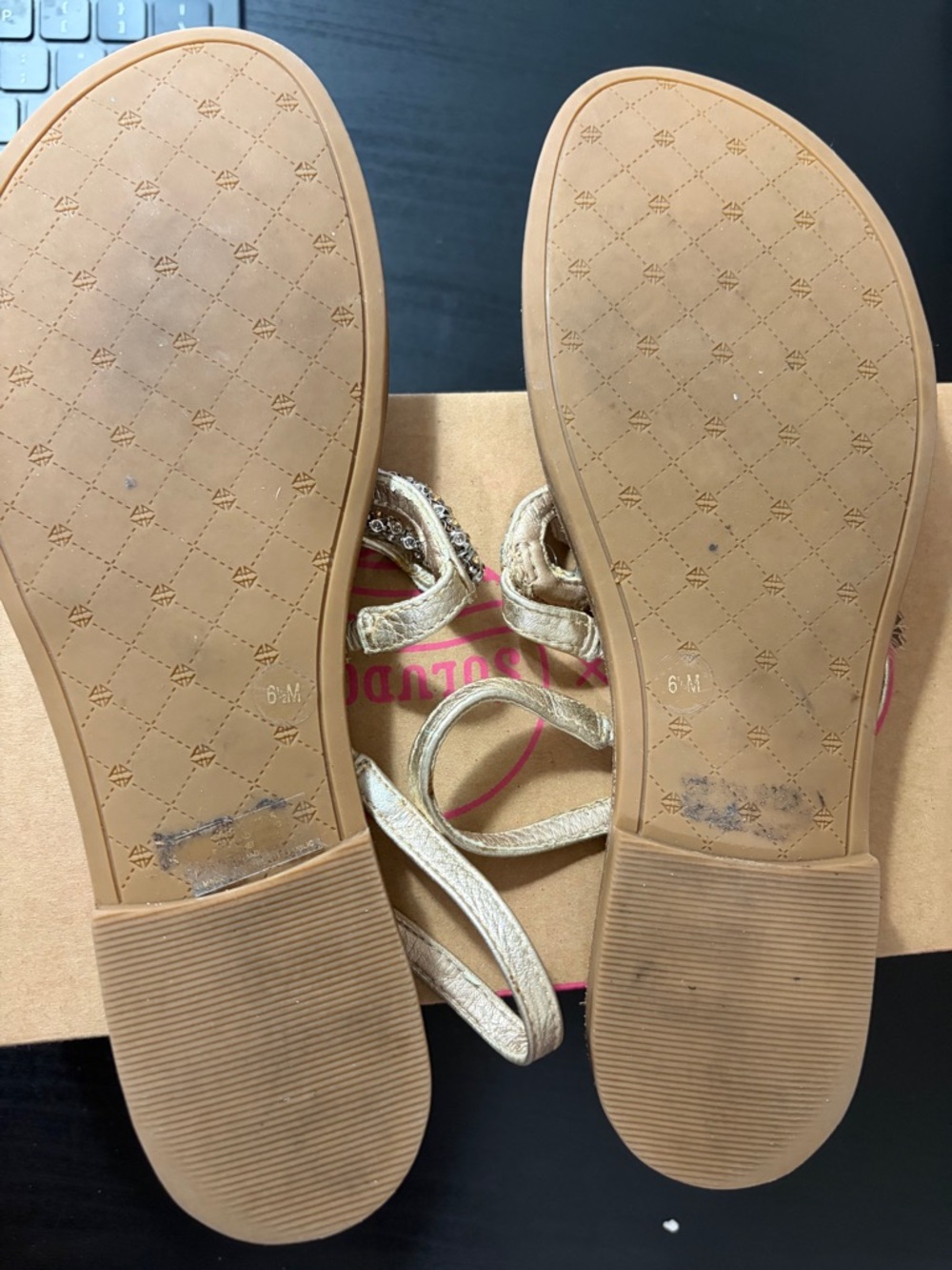 ANTONIO MELANI Gold Beaded Snake-Embellished T-Strap Sandals - Picture 5 of 8